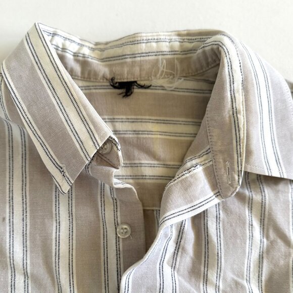 🧡 Secondhand Striped Short Sleeve Button Up Shirt - Picture 4 of 4